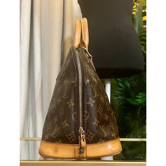 Louis Vuitton Monogram Alma PM Brown Canvas Leather Handbag - Picture 2 of 15